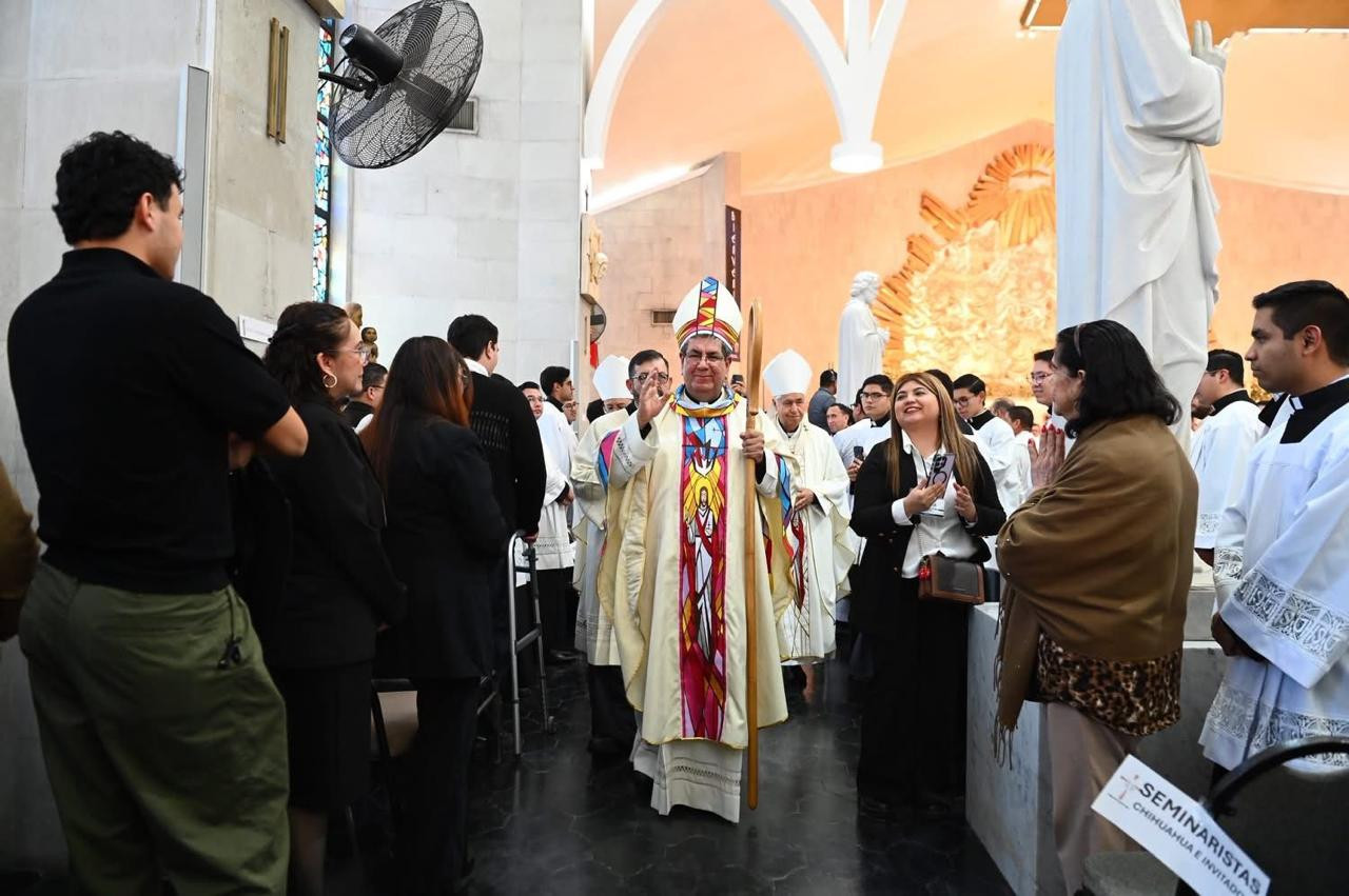 Toman posesión las nuevas manos que guiarán la fe católica en Nuevo Laredo