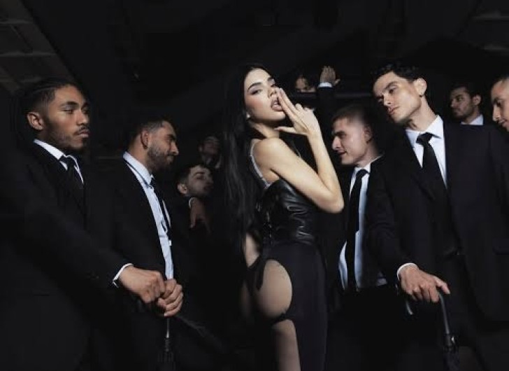 “Belladona”, el sencillo con el que Kenia Os reinventa su propuesta artística