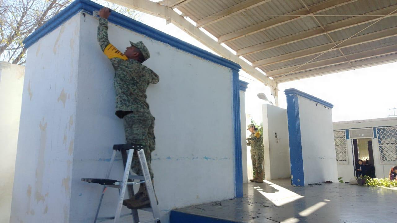 Tienen escuelas nueva imagen con apoyo de militares