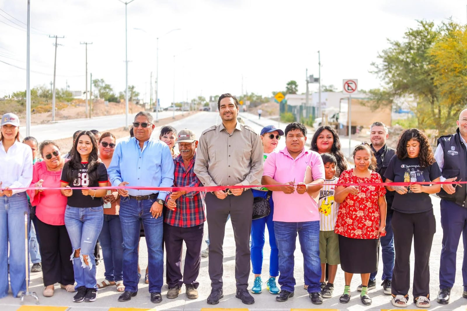 Inauguraron Alcalde y familias de Puerta Sur y Nuevo México la calle Morelos