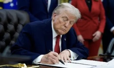 Trump endurece su política hacia Cuba y anuncia aranceles a proveedores de petróleo