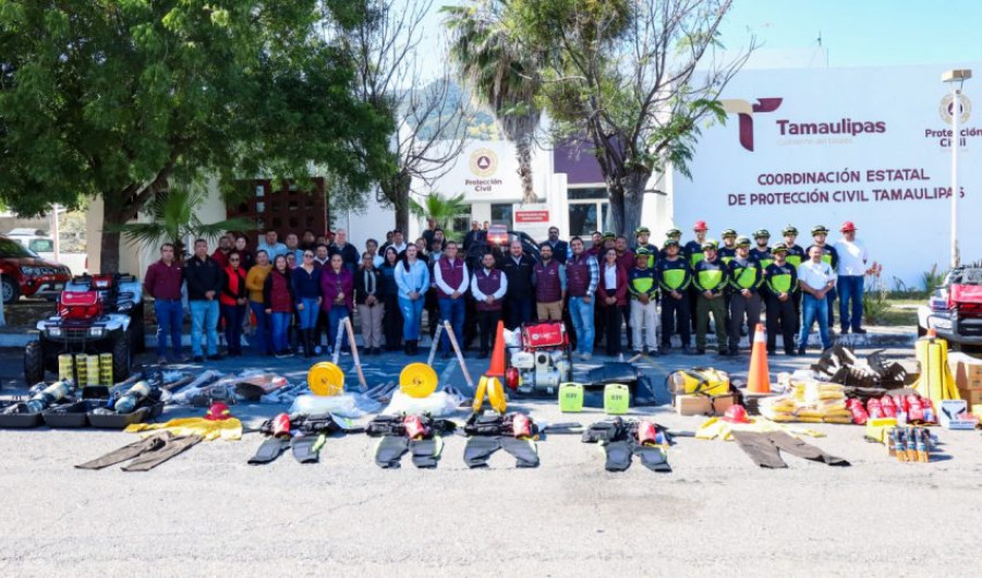 Entrega Gobierno del Estado equipo a Protección Civil para enfrentar incendios forestales