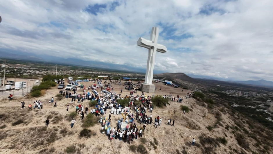 En marcha segunda etapa de la Virgen de la Misericordia y la Cruz de la Esperanza