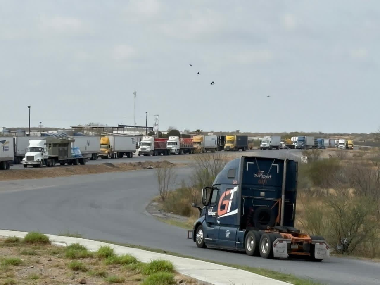 Caída del Sistema Nacional Afecta Cruces Fronterizos