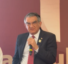 Gobernador respalda decisión de la Suprema Corte que revocó amparo a Cabeza de Vaca