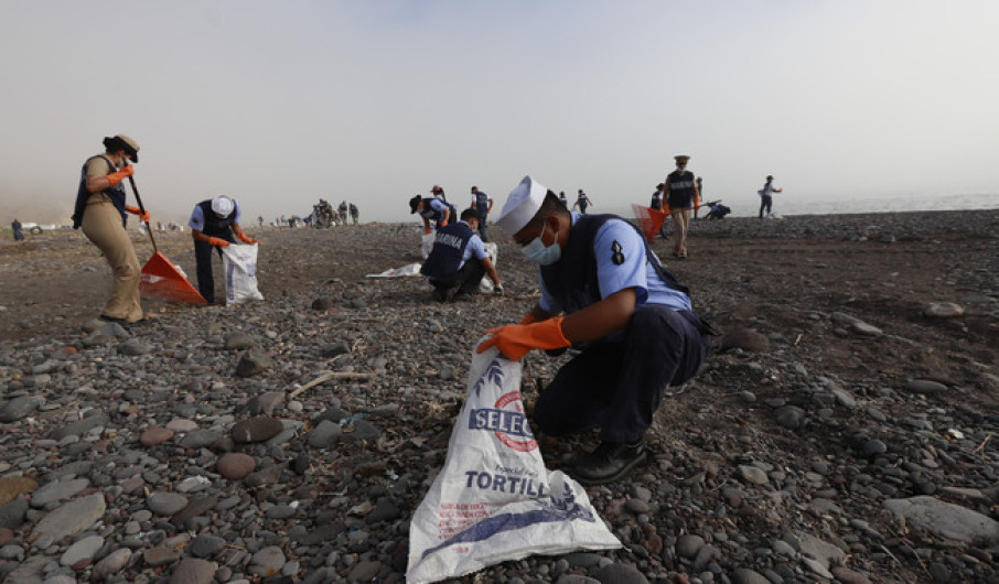 Retiran más de 700 toneladas de hidrocarburo en costas del Golfo de México