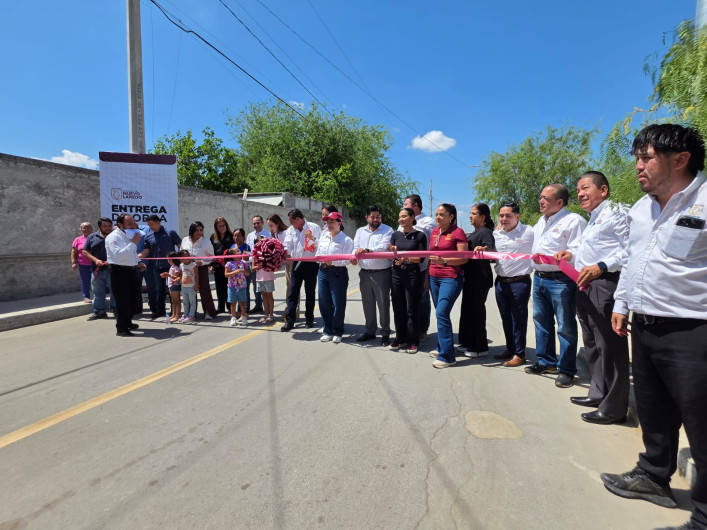 Entregan pavimentación integral en la colonia Independencia Nacional
