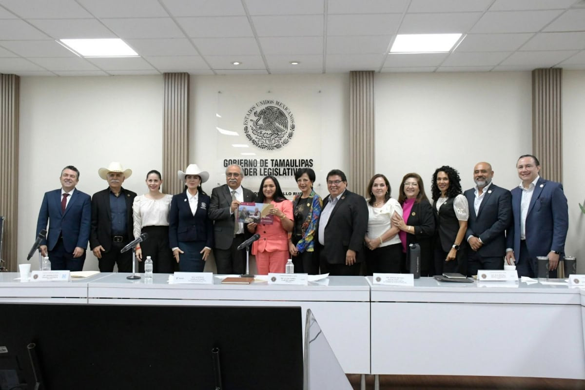 Comparece secretario de Desarrollo Rural y destaca logros del sector