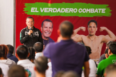 Llegó mensaje de esperanza  a "Guerreros con Ganas de Vivir" con Julio César Chávez y Carlos Peña Ortiz