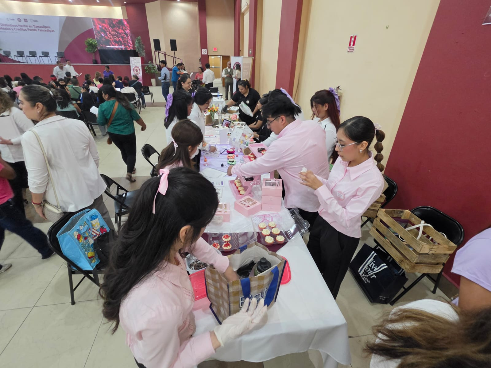 Fortalecen a Emprendedores con distintivos de identidad y créditos del Fondo Tamaulipas