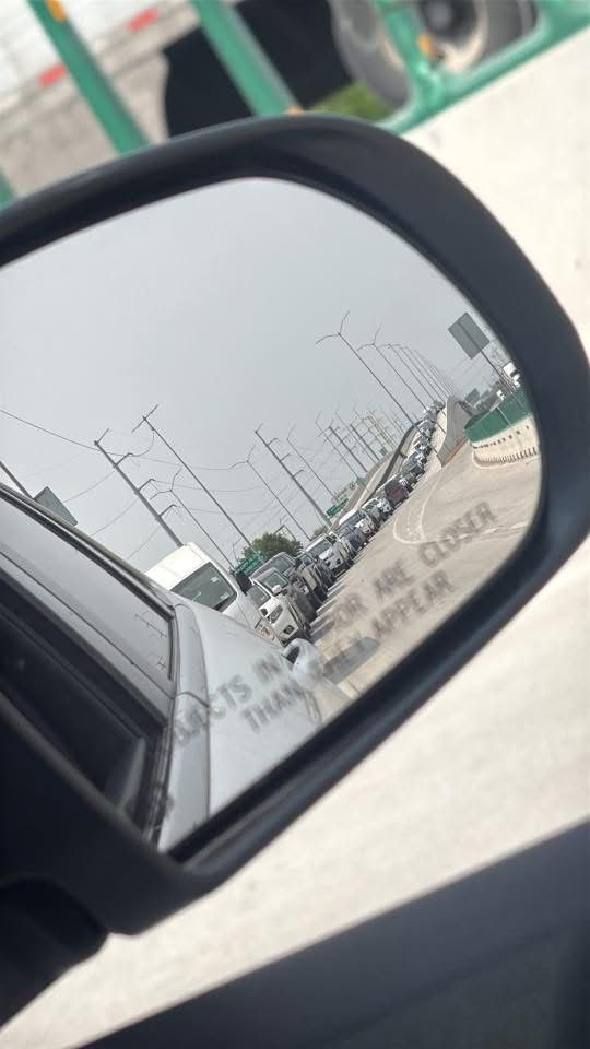 Saturación en puentes internacionales de Tamaulipas por fin de semana largo