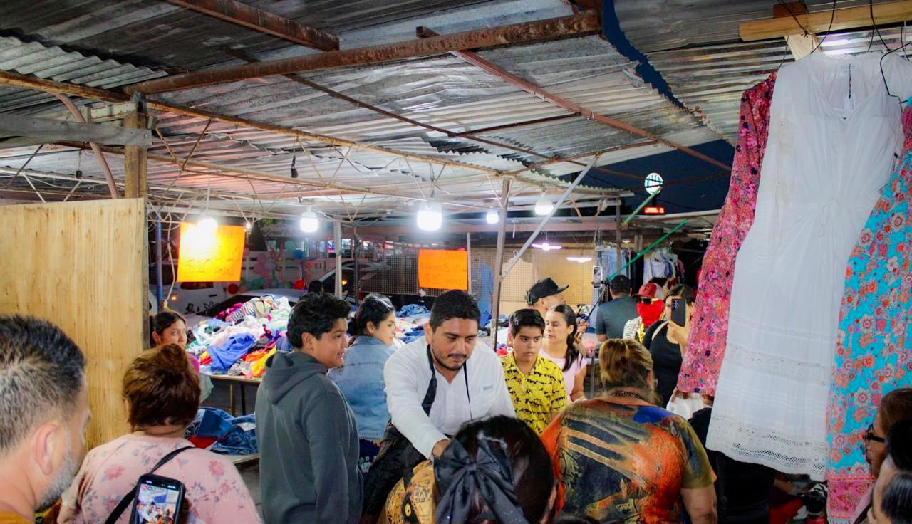 Servicios Públicos lleva alegría a niños de Reynosa con recorridos y entrega de regalos