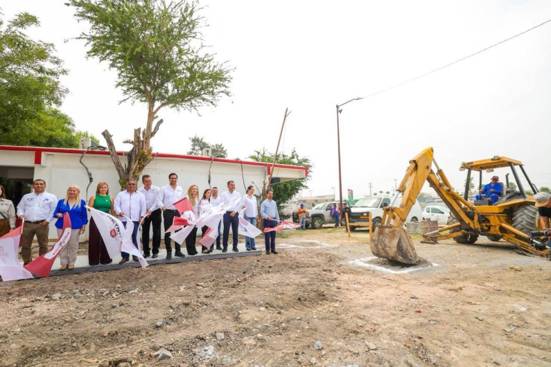 Construye Gobierno de Carlos Peña Ortiz Módulos Sanitarios en el COBAT 07