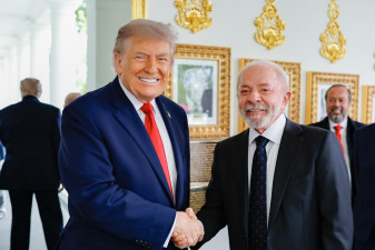 Trump y Lula dialogan sobre aranceles en reunión marcada por tensiones bilaterales