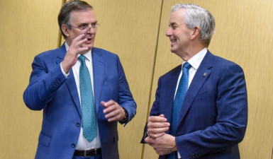 México y EU concluyen primera ronda de negociación para revisión del T-MEC