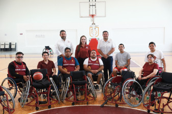 Respalda alcaldesa Carmen Lilia Canturosas a deportistas con discapacidad; dota de equipamiento a selección de básquetbol adaptado