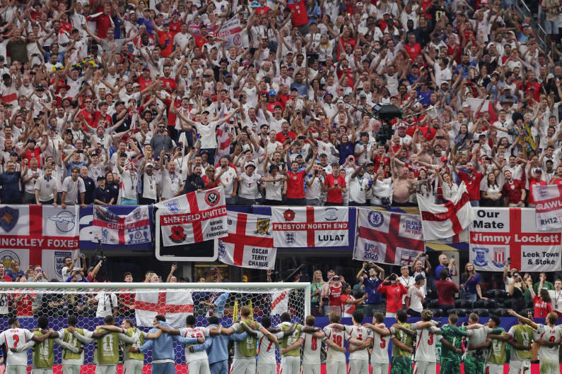 Reino Unido emite alerta de viaje para aficionados previo al México vs Inglaterra