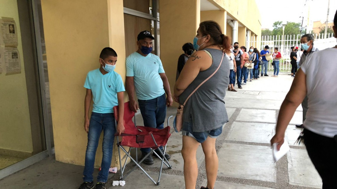 Adolescentes con comorbilidades reciben vacuna contra Covid-19 en Nuevo Laredo