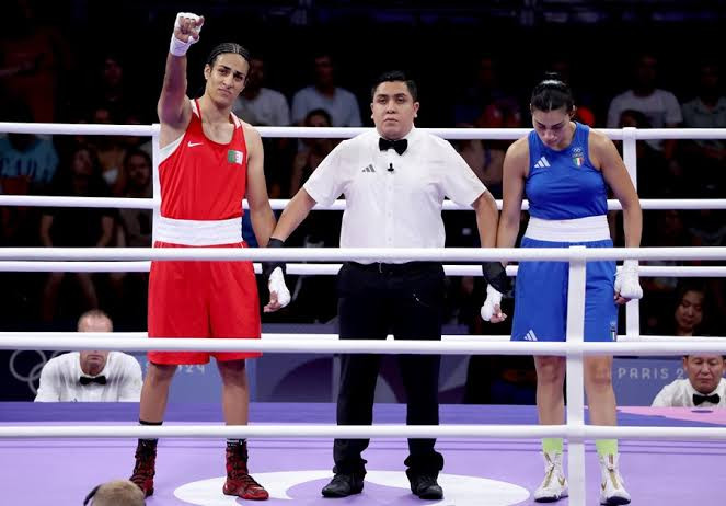 Imane Khelif, boxeadora olímpica es víctima de transfobia