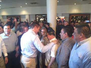 Rafael Moreno Valle presenta su libro en Matamoros