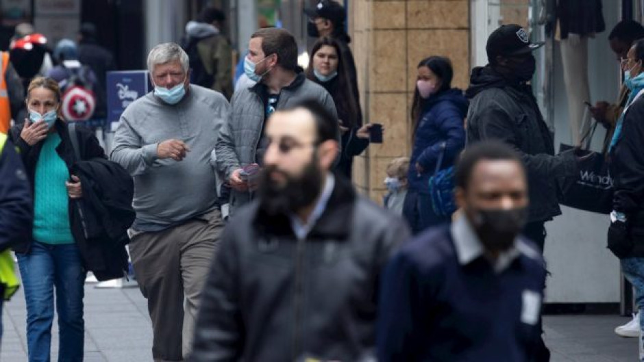 Advierte EU sobre el alto contagio de la variante Delta 