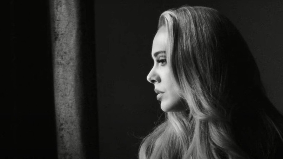 Adele rompe récord de Spotify de la canción con más reproducciones en un día