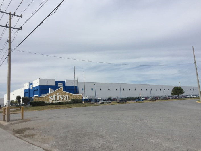 Obreros de 11 maquiladoras negocian contrato colectivo