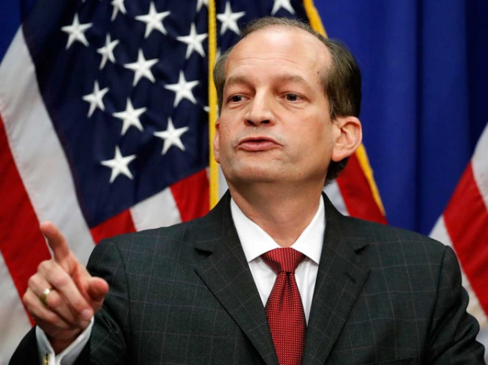 Alexander Acosta renuncia a su puesta tras caso Epstein