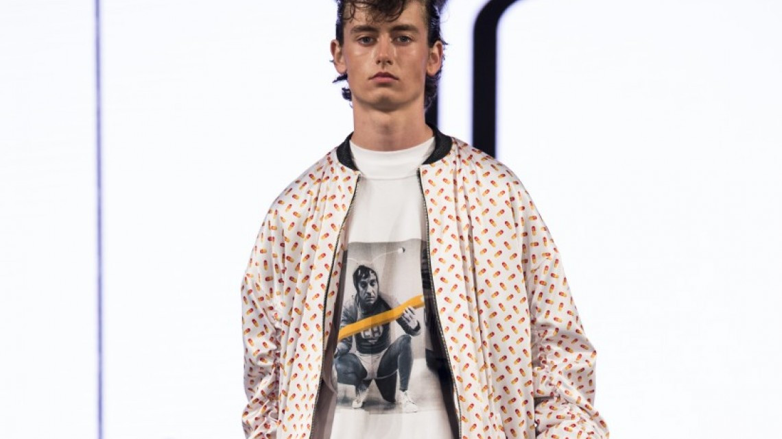 Lanzan línea de ropa inspirada en el Chapulín Colorado