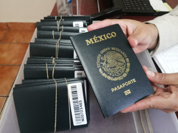 A pesar de del incremento en el costo de pasaporte, no baja la demanda en la oficina de enlace de la S.R.E