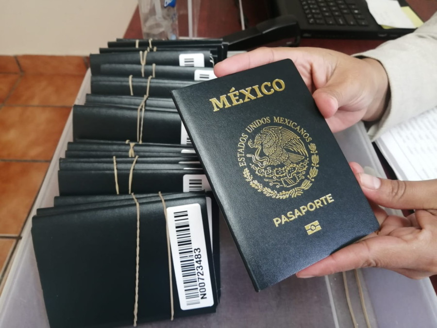 A pesar de del incremento en el costo de pasaporte, no baja la demanda en la oficina de enlace de la S.R.E