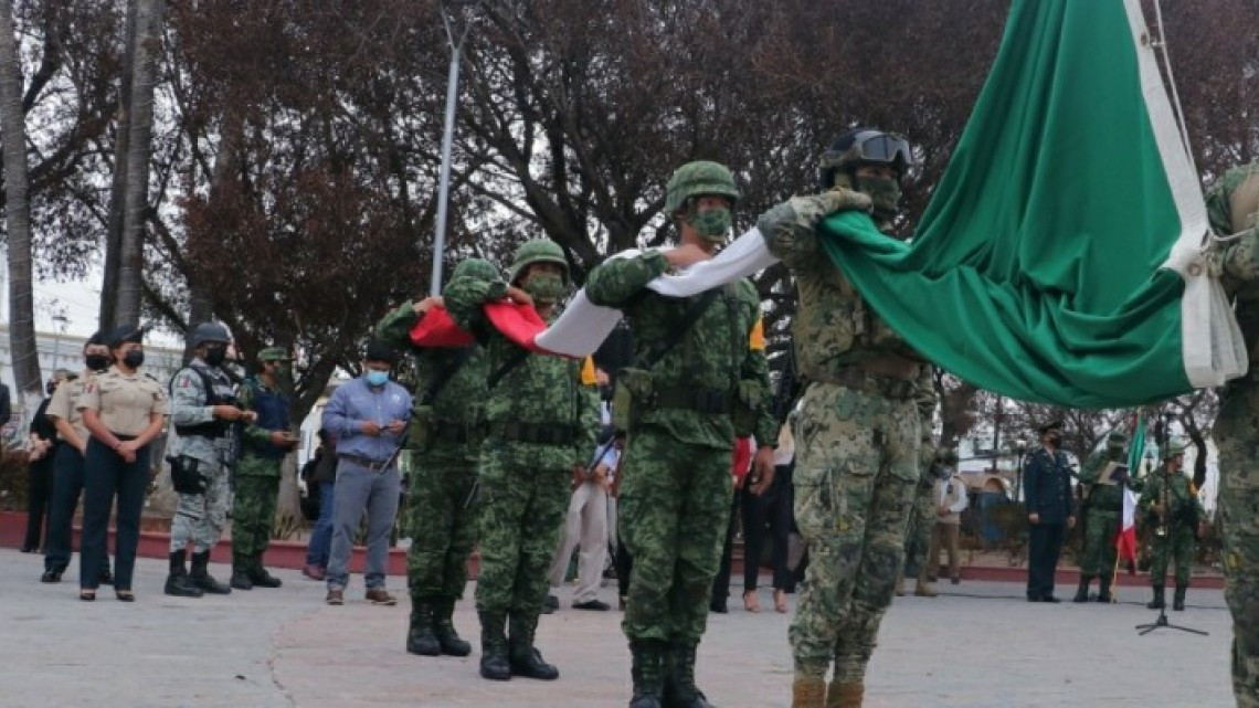 Encabeza Alcalde de Matamoros conmemoración del “Día de la Bandera”