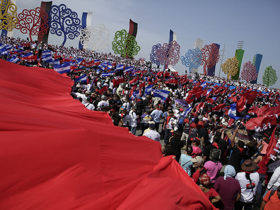 Simpatizantes de Ortega celebran la revolución de Nicaragua