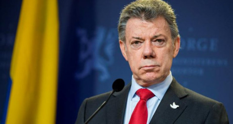 Juan Manuel Santos califica de insólita la acusación de Maduro
