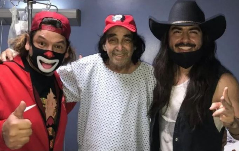 Reaparece  'Cepillin' en público tras su cirugía 