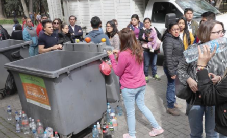 340 mil visitantes en Los Pinos