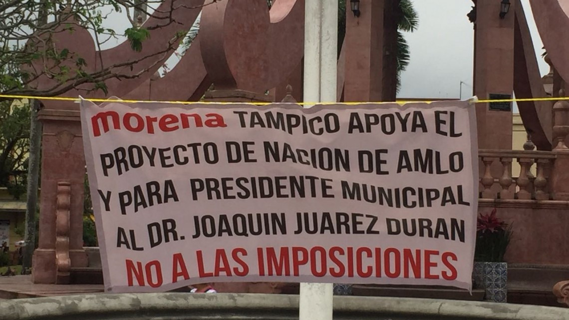 Morenistas protestan en contra de Rosa Muela Morales