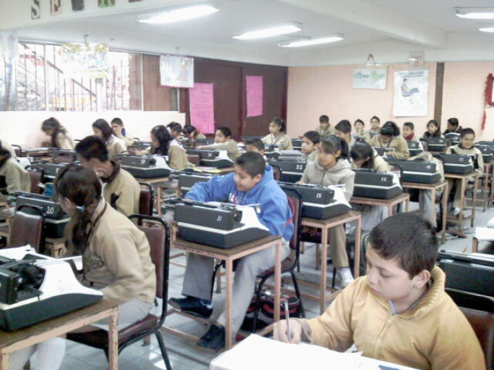 Cambios serán mayores en primer grado de Secundaria; eliminan talleres en Escuelas Técnicas