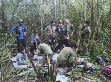 Encuentran con vida a hermanos que desaparecieron en la selva colombiana durante 40 días 