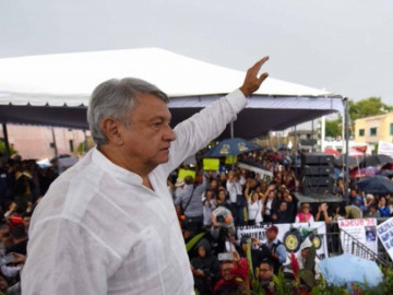 Transición deja a México como ejemplo: AMLO