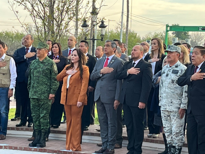 "Lo primero, la ampliación del Puente III": AVA