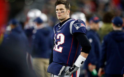 Tom Brady busca contrato garantizado de dos años con Patriots