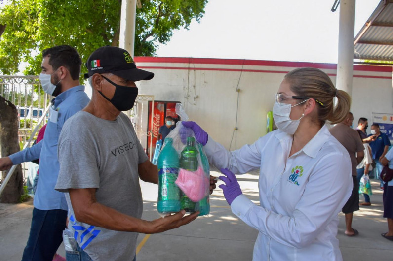 DIF Reynosa apoya con camas a damnificados de Hanna