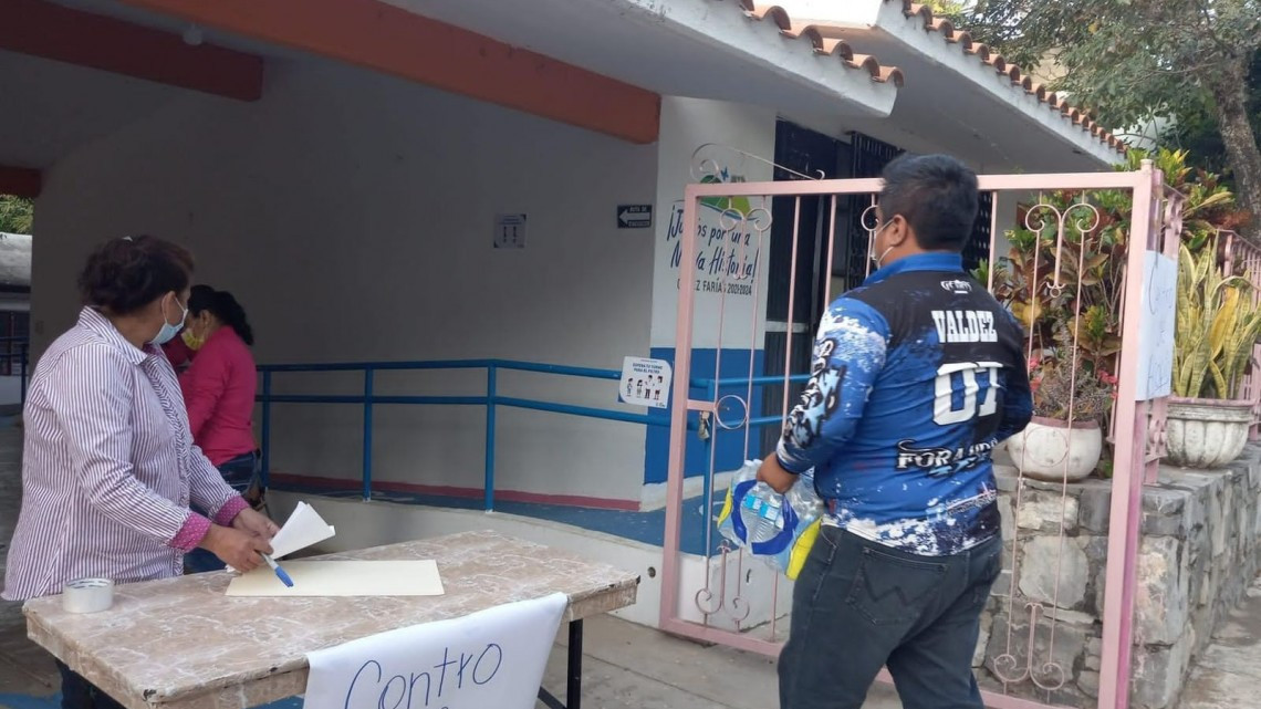 Instalan centro de acopio para apoyar a combatientes del incendio en “El Cielo”