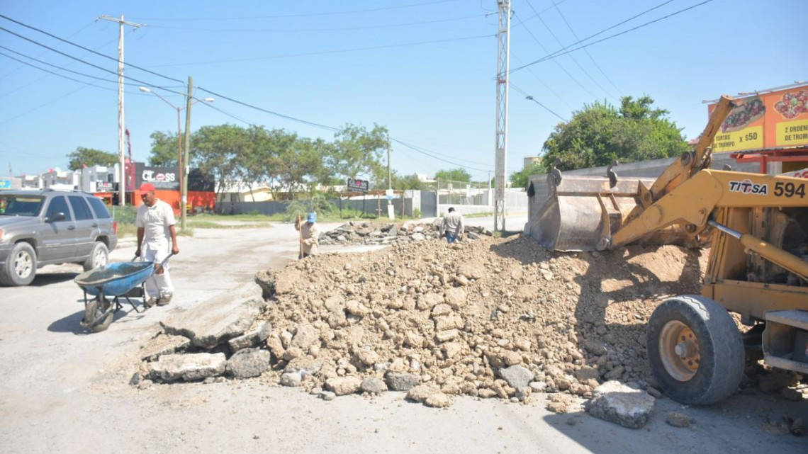 Rehabilita Municipio circuito vial entre bulevar Hidalgo y Ribereña