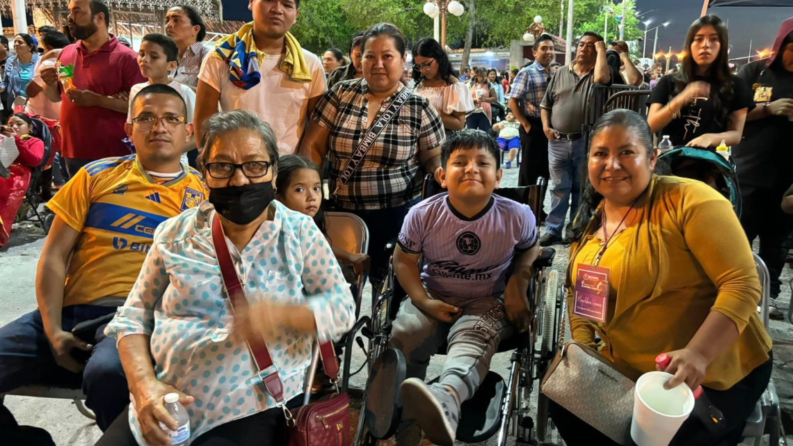 Oran por la paz en Nuevo Laredo más de 10 mil personas