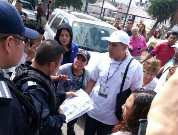 Encuestadores a punto de ser golpeados en Edomex