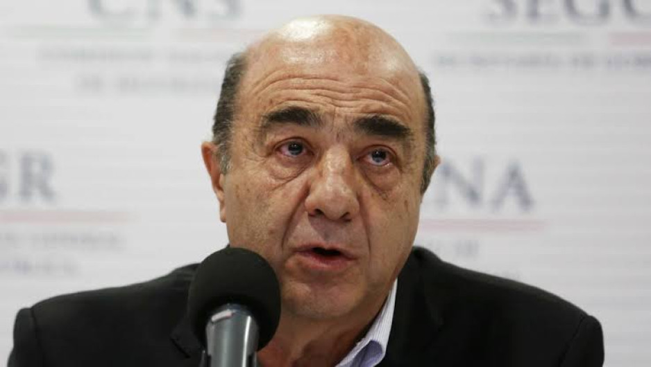 Jesús Murillo Karam es traslado a Tepepan por hipertensión