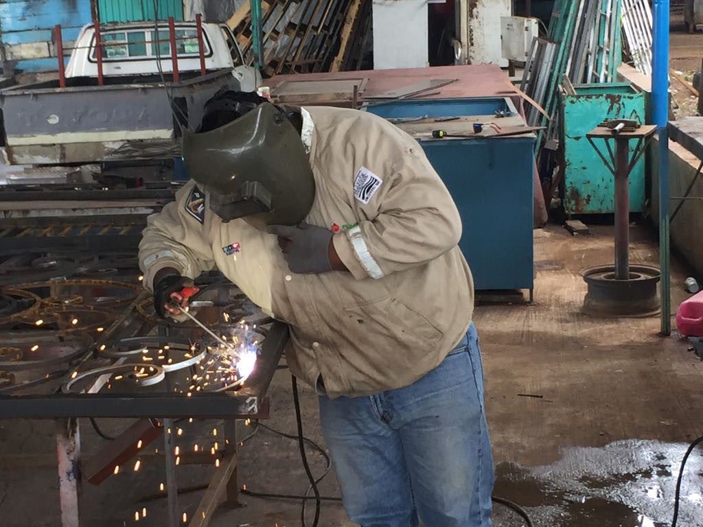 Inversionistas a la espera del desarrollo político en el país