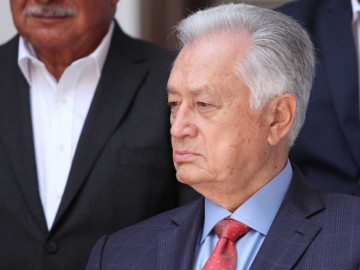 Evitaré que CFE sea una empresa moribunda, la rescataré: Bartlett